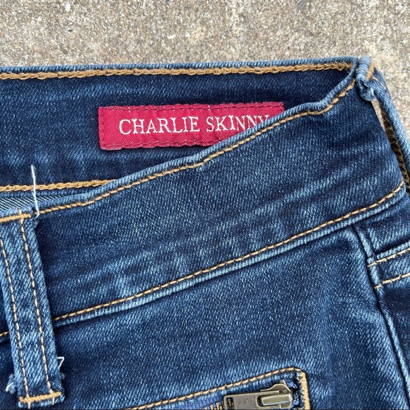 Lucky Brand Charlie Skinny Jeans with Zippers 2/26 - Picture 8 of 10
